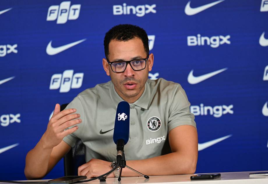 Liam Rosenior delivers the latest Chelsea team news | News | Official Site