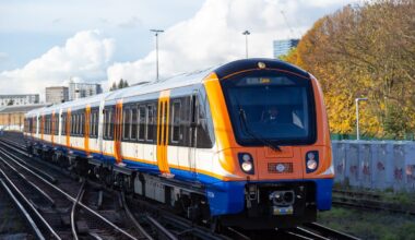 London Overground: Sadiq Khan gives new branch line in west London the green light - London Evening Standard