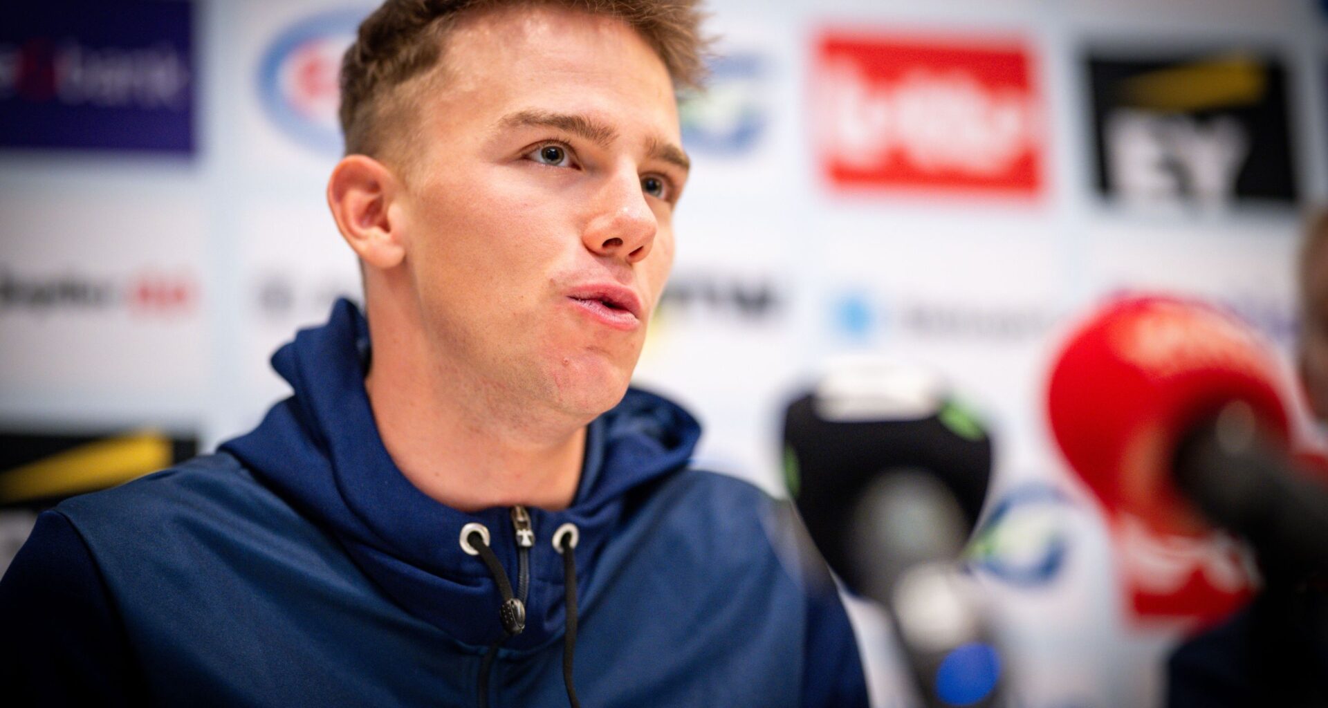 Thibau Nys departs team hotel to avoid sickness that caused four Belgian teammates to withdraw from Cyclo-cross World Championships on Saturday