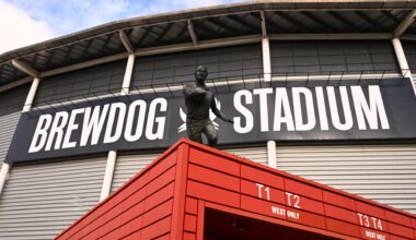 Live Match Centre: Lees Testimonial Match (Saints vs Tigers)