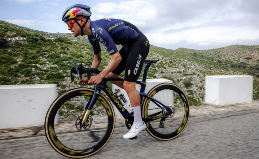 Tom Pidcock shows of new Pinarello-Q36.5 kit for 2026 and Pinarello Dogma F bike