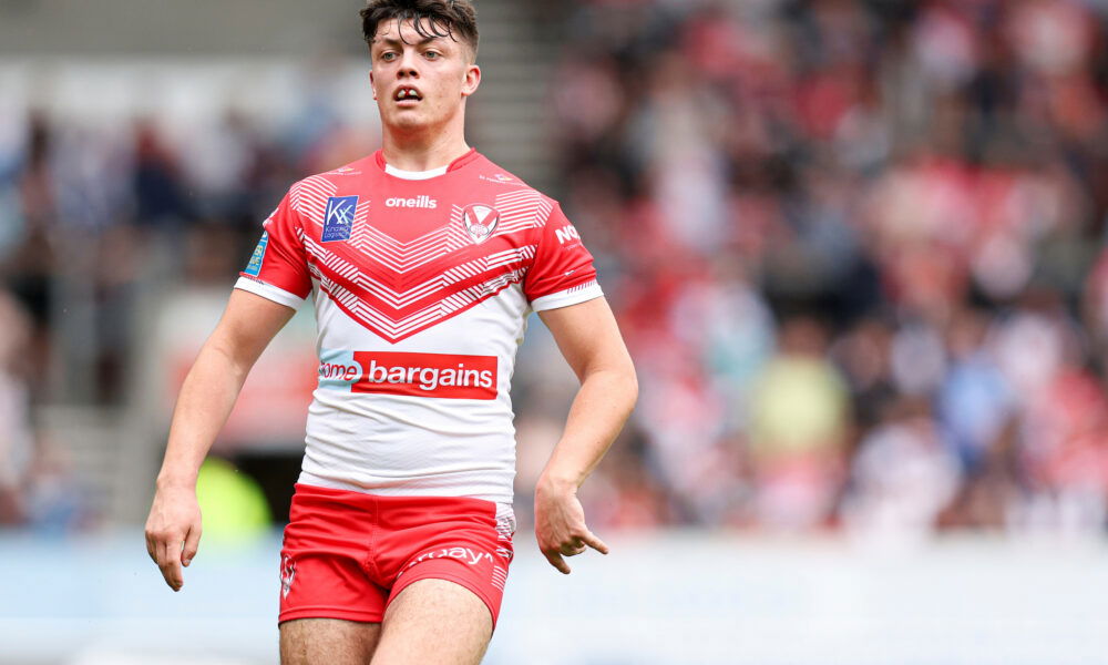 Former St Helens academy playmaker signs for hometown club