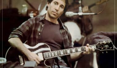 The singer Paul Simon hailed as "one of the greatest voices"