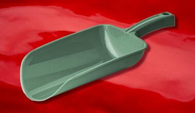 Are you a 'Scooper?' Doctor shares warning over disturbing period trend