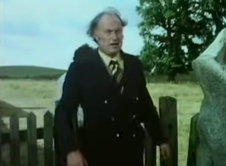 Children of the Stones 1977 Episode 01 - Into The Circle Screen grab from YouTube https://www.youtube.com/watch?v=LSIpkxMkT0M