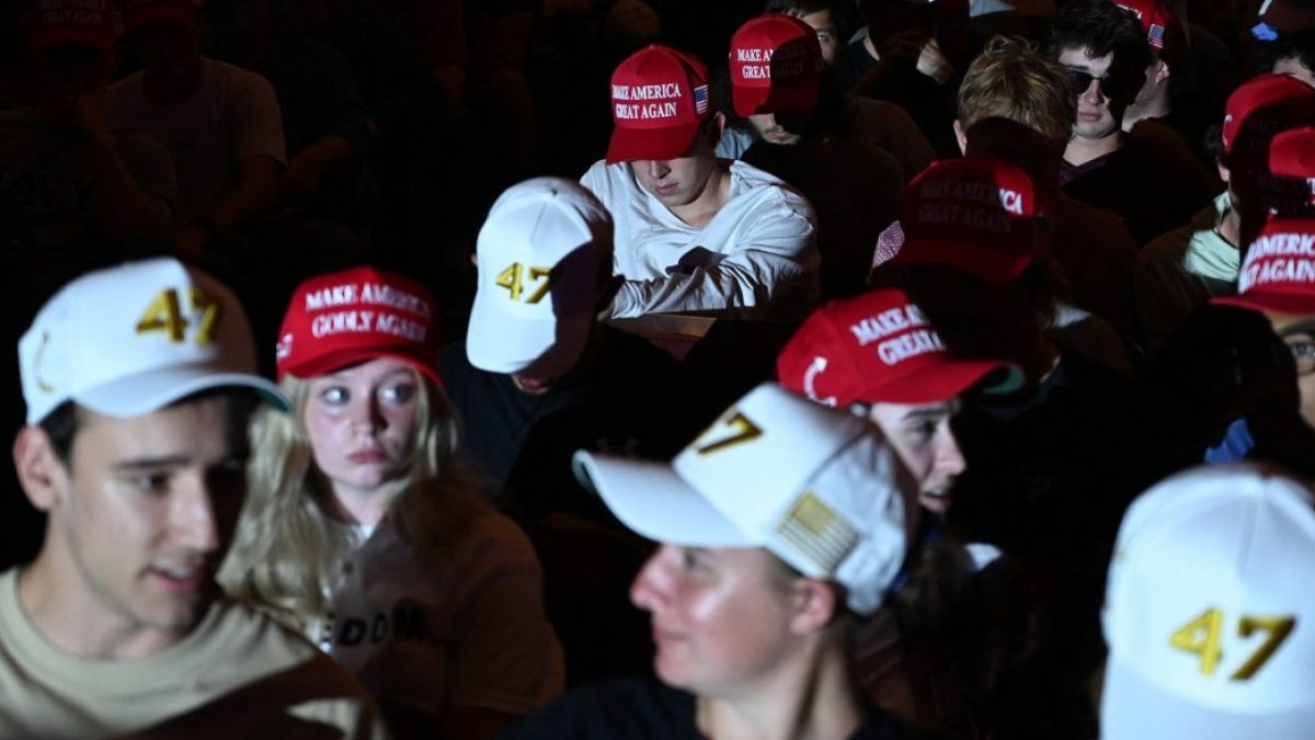 Cracks are deepening in Trump's Maga base, and could spell his downfall