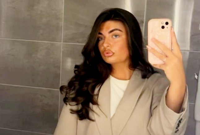 Ellie Curran who had to go to the toilet "every two seconds" while on her period discovered it's because her womb is split in half. // The medical condition ? called complete bicorporeal uterus ? occurs where the uterus has a deep external indentation at the top which creates two distinct heart-shaped uterine cavities that are fully separated by a wall of tissue. Ellie Curran, 21, first started experiencing intense pain when she started her period aged 12. Alongside ?leaking? through sanitary products she has found herself unable to ?leave the house? due to the intensity of the pain ? and received a diagnosis of PMDD ? Premenstrual Dysphoric Disorder ? in November 2025. Doctors removed her appendix when she was 19 due to her stomach pain but found it had not ruptured. During the surgery they found what they believed to be an extra womb and Ellie was referred to a women?s clinic. After further scans doctors ?didn?t know for sure? whether Ellie?s uterus was completely split into two ? Uterus Didelphys ? or was one uterus that had an indentation, called a Bicoporeal Uterus. Photo released 23/01/2026