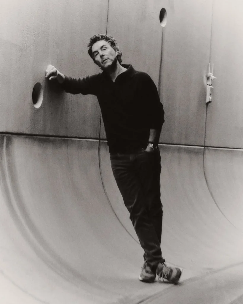 Shawn Levy leaning against Starfighter set