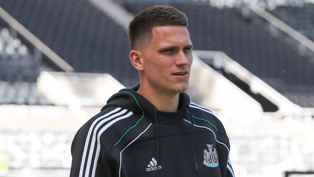 Sven Botman, Newcastle United defender