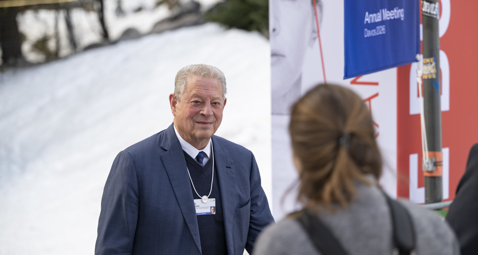 Clean tech powers on despite policy wobbles