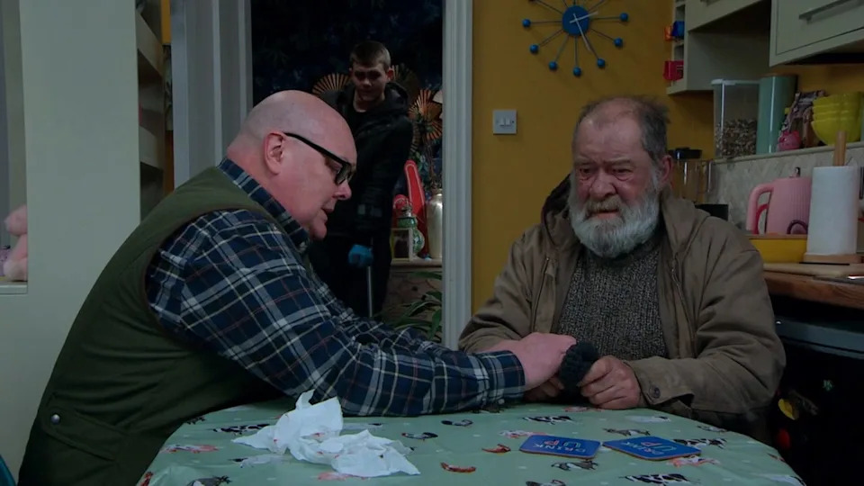 emmerdale paddy dingle bear wolf