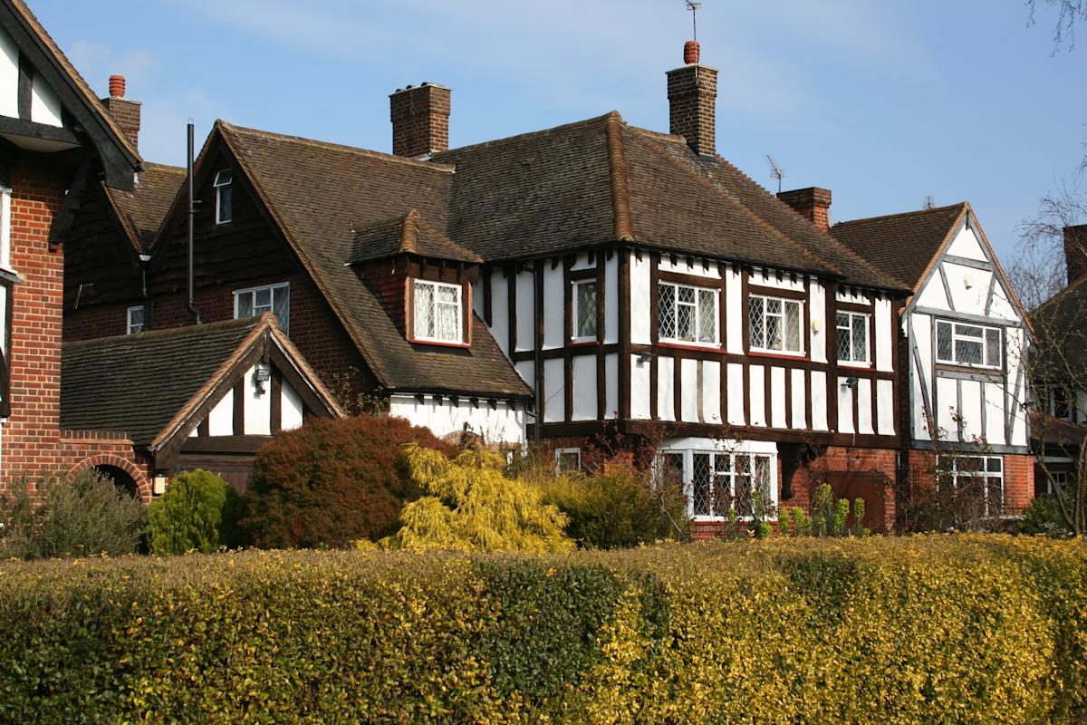 10 appealing homes with an abundance of exposed beams