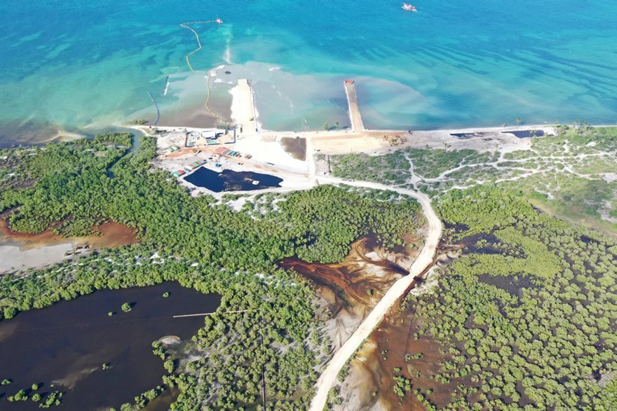 Mozambique's President sees Total LNG project restart within weeks