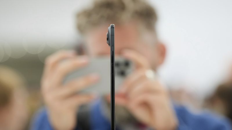 iPhone Air: Apple made a big bet on a slimmer device. People aren’t buying in, survey suggests