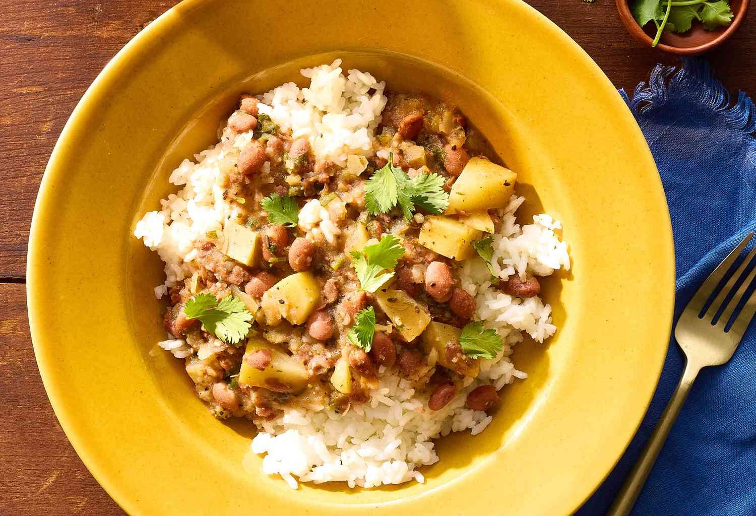 15+ Healthy Dinner Recipes You Can Make With Rice and Beans