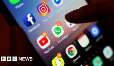 Lords back UK social media ban for under-16s