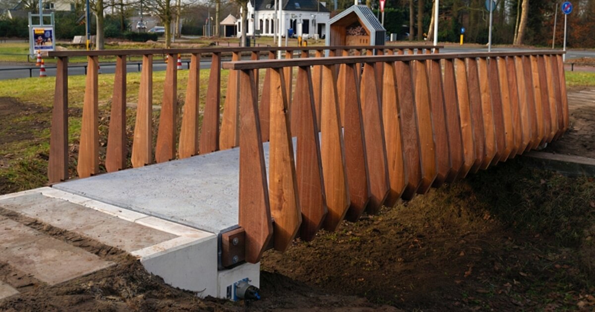 pedestrian bridge with recycled concrete can store carbon dioxide