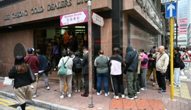 Gold surges further, oil jumps on Trump's Iran threat