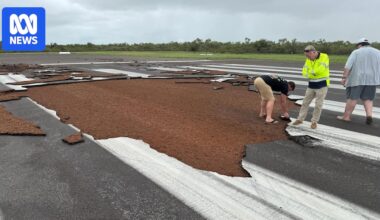 Flood disaster taking toll on graziers in north-west Queensland, more rain forecast for tropical coast