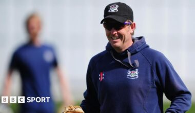 Ian Harvey during his time with Gloucestershire