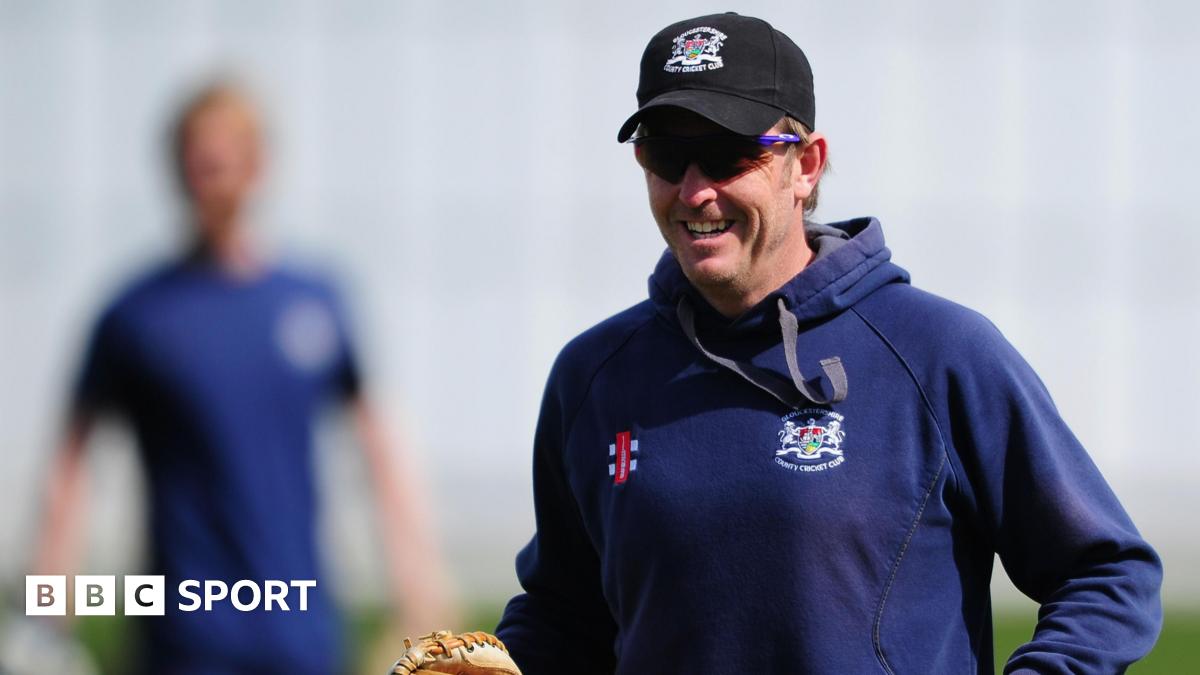 Ian Harvey during his time with Gloucestershire