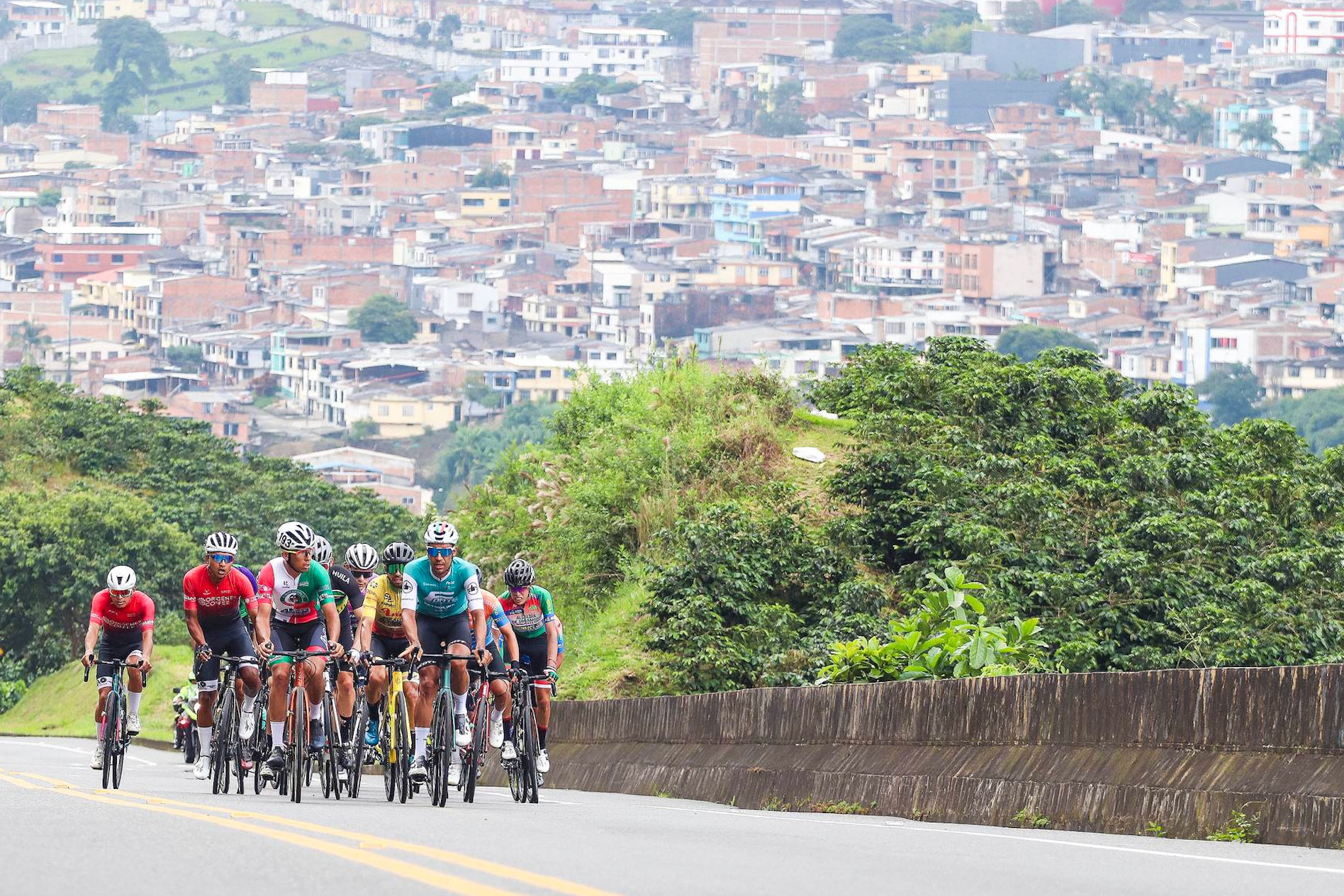 Riders racing uphill at the Vuelta a Colombia 2024