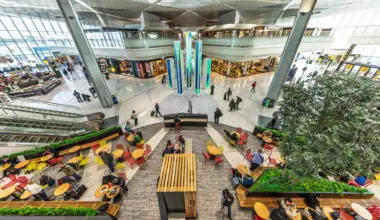 Passenger with Most Infectious Disease in the World Roams at Newark Airport for 12 Hours