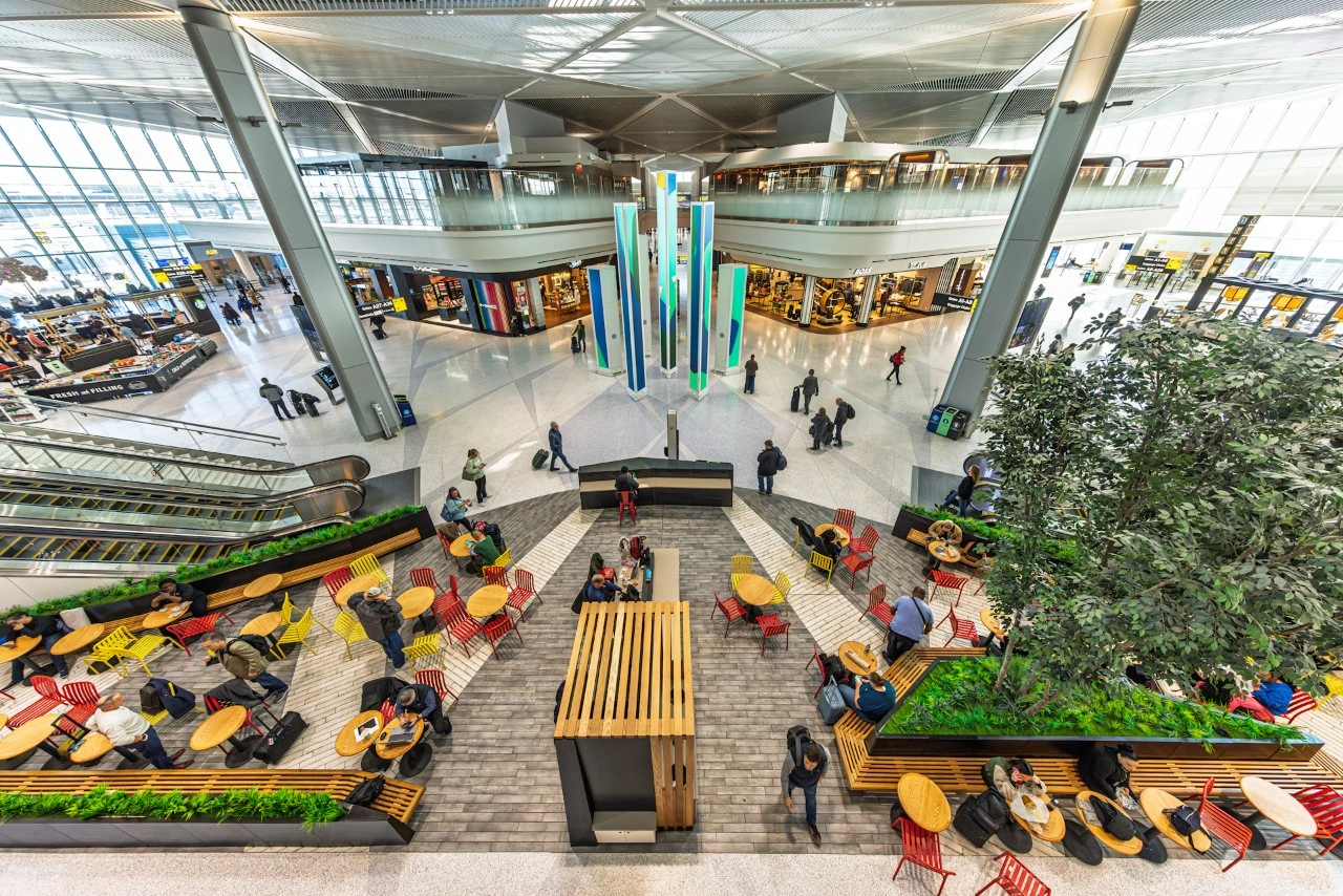 Passenger with Most Infectious Disease in the World Roams at Newark Airport for 12 Hours