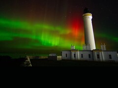 Auroras over Covesea Lighthouse, Scotland (Image credit: Scott Mellis via Space.com; edited)