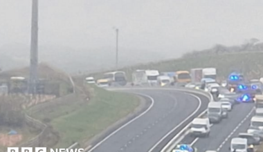 Traffic queuing on a road