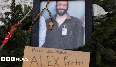 Trump to send border tsar to Minnesota as calls grow for full inquiry into Alex Pretti shooting