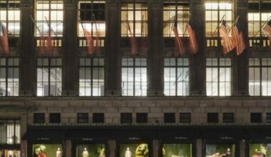 Saks CEO Marc Metrick steps down