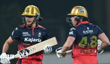 Smriti Mandhana and Grace Harris