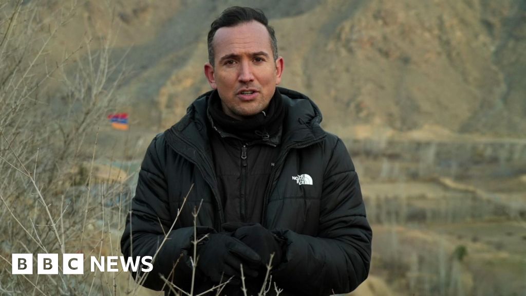 BBC's Hugo Bachega reports from the Iranian border