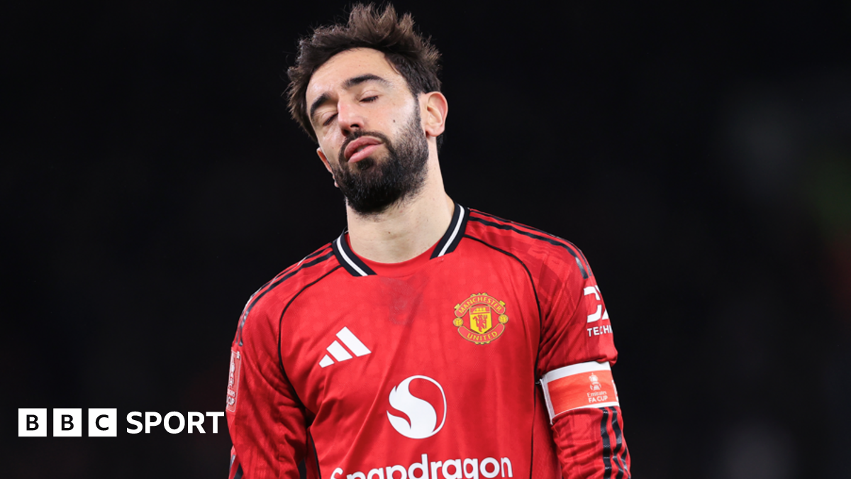 Manchester United captain Bruno Fernandes reacts during the team's FA Cup defeat to Brighton