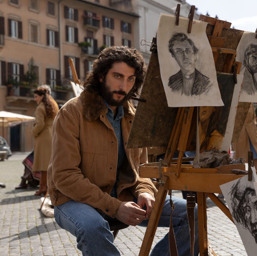 il falsario. pietro castellitto as toni in il falsario. cr. lucia iuorio/netflix © 2025 il falsario. pietro castellitto as toni in il falsario. cr. lucia iuorio/netflix © 2025
