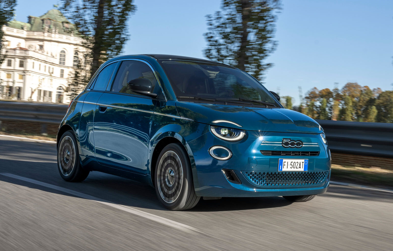 Fiat mulls 73mph limit for 500, Panda city cars