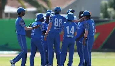 star-sports-on-dark-background