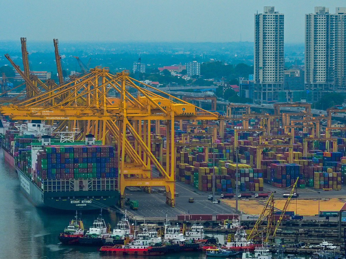 Sri Lankan market hits record high, stocks soar as officials woo UAE investors - gulfnews.com