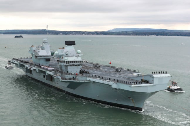 Oracle sails AI onto Royal Navy flagship via edge cloud kit • The Register