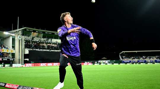 hobart-hurricanes-won-the-knockout-by-3-runs-dls-method