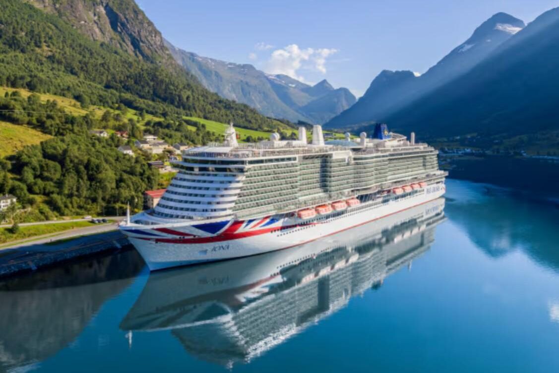 Image of iona cruise ship