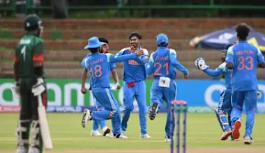 Sri Lanka seal a comprehensive win