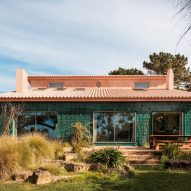 AIP House Azóia by Joāo Tiago Aguiar Arquitectos