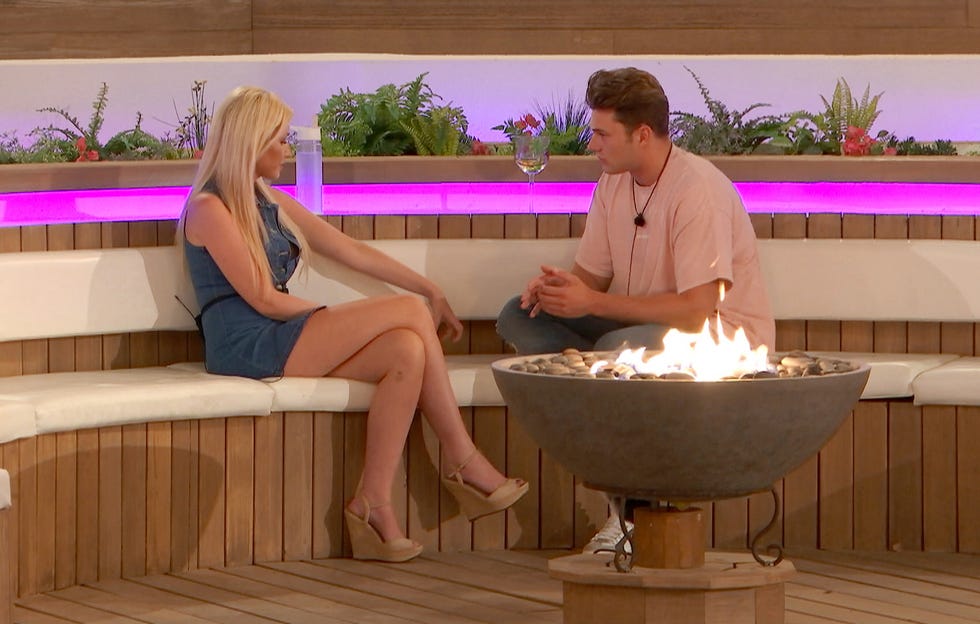 Love Island 2019, Day 29, Amy Hart, Curtis Pritchard