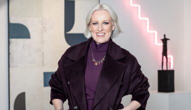 Steph McGovern to present new BBC Arts series putting would-be art dealers to the test in The Big Deal with Steph McGovern