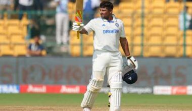 sarfaraz-khan-smashed-227