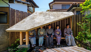 Sekiyuan tea room waiting area by Kurosawa Kawara-Ten