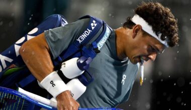 Ben Shelton and Sebastian Baez will resume their quarter-final clash on Thursday in Auckland.