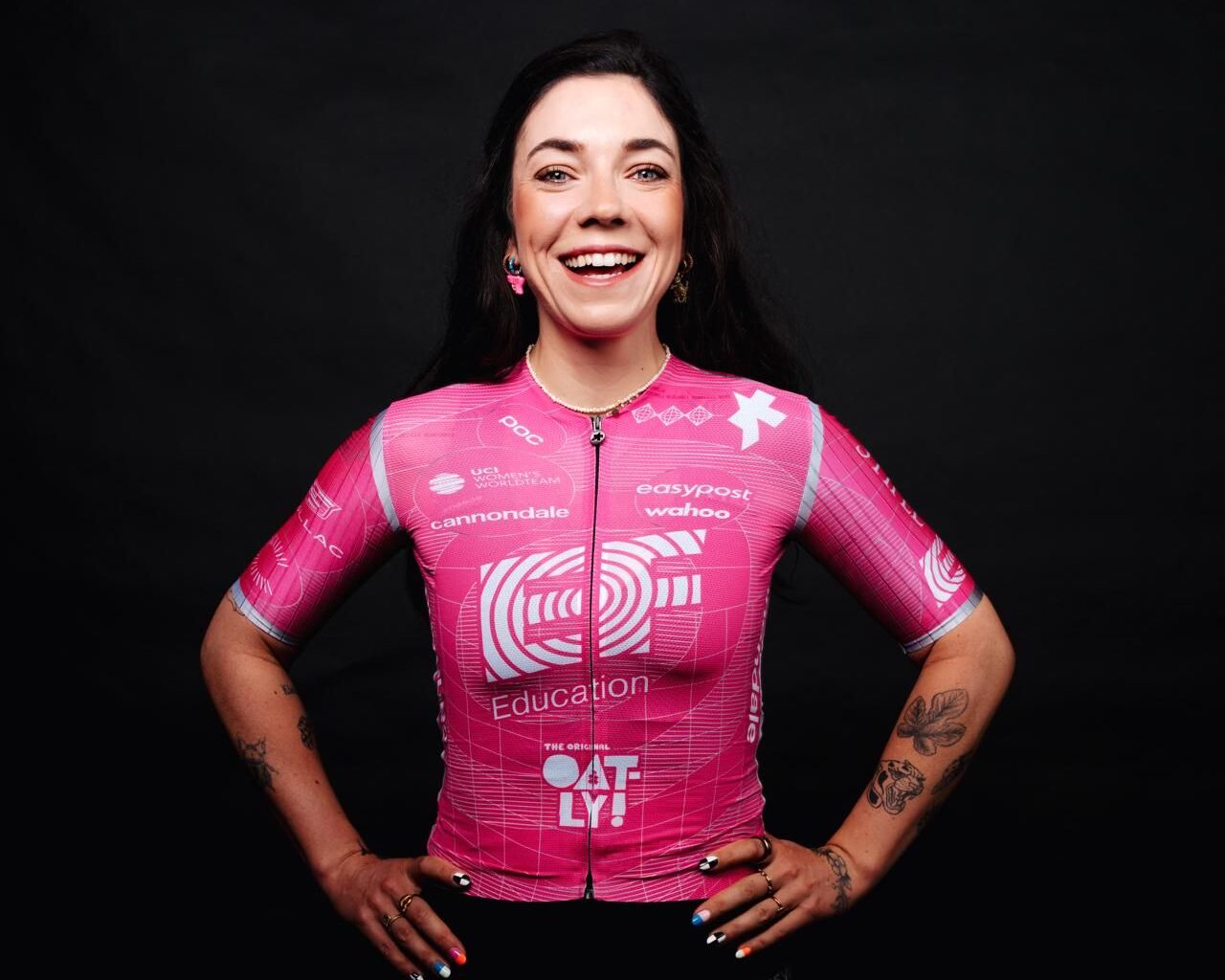 Axelle Dubau-Pr&eacute;vot poses in her EF Education-Oatly kit